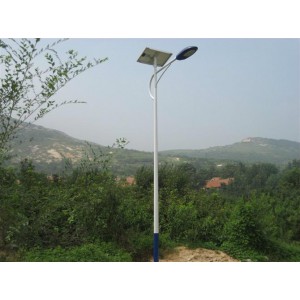 山東青島新農村锂電池30WLED太陽能路燈高杆燈景觀燈